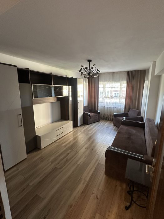 Apartament de inchiriat