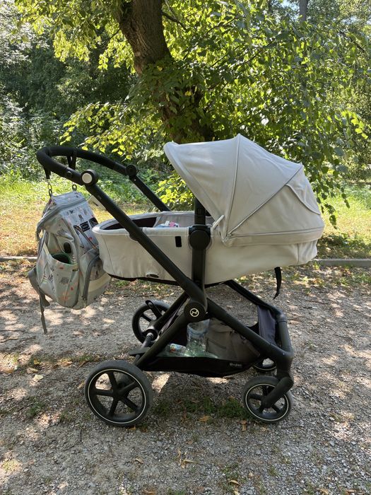 Сива количка Cybex 3 в 1