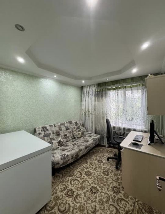 Продается трехкомнатная квартира