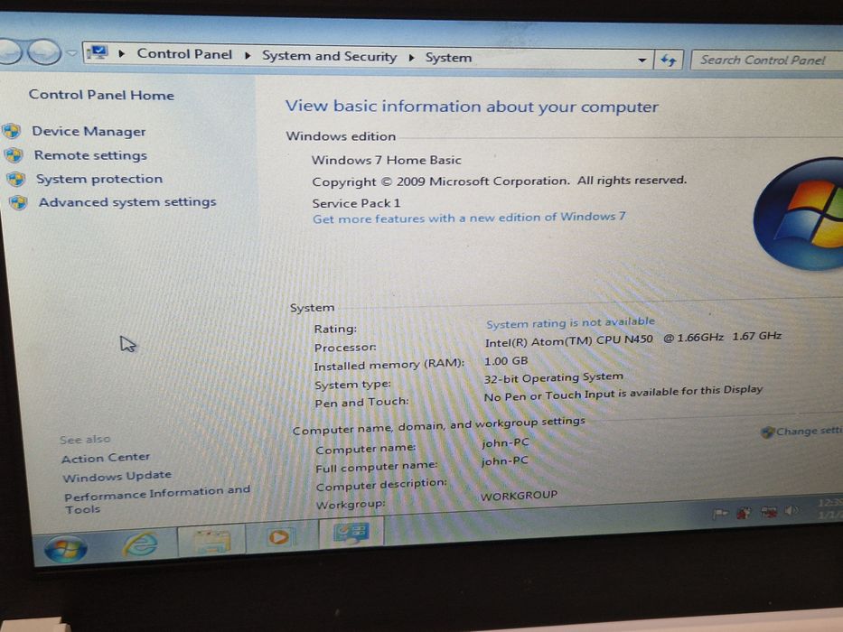 Laptop Asus perfect funcțional la priza