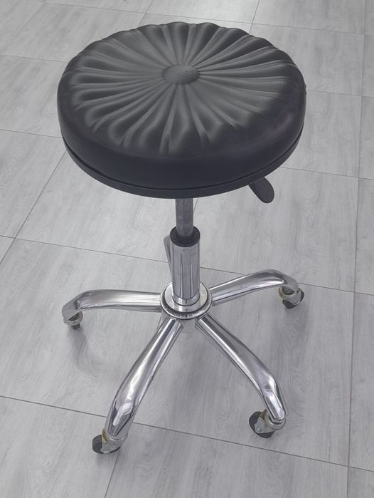 Парикмахерской стул