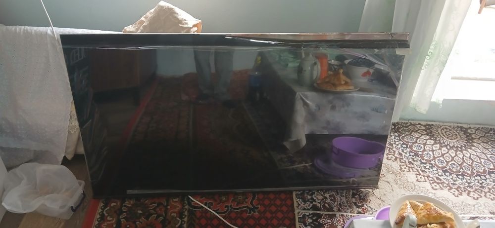 Б/у Hiesense 55 телевизор сотилади.