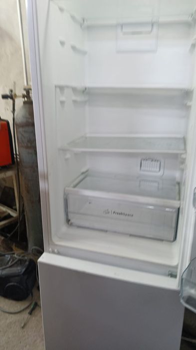 Холодильник веко