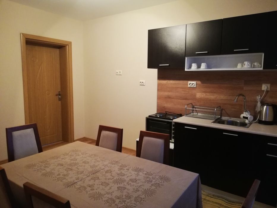 Дава се под наем Тристаен апартамент в Сапарева баня - 80 кв.м за 714 € - Снимка #4