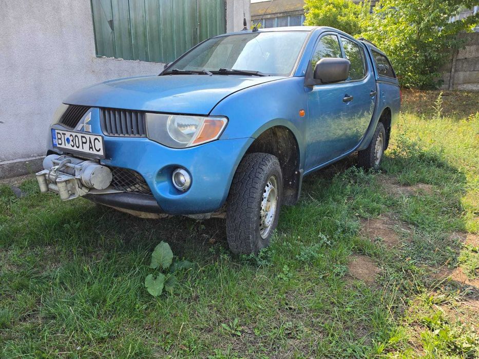 Mitsubishi L200 2008 4x4 2.5 diesel autoutilitara