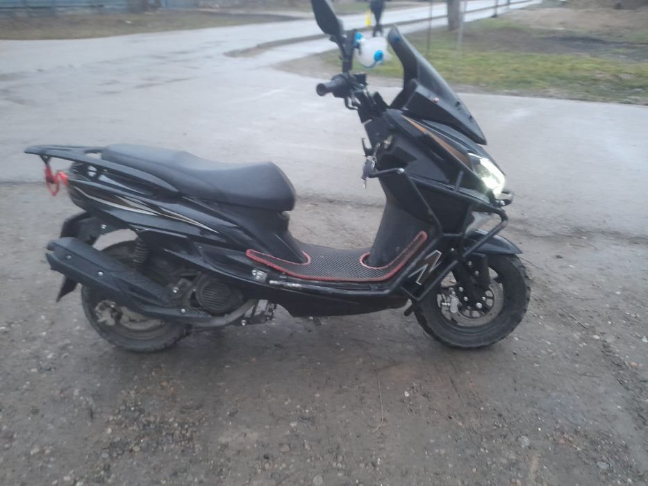 Продам мопед Макси пробег 5к