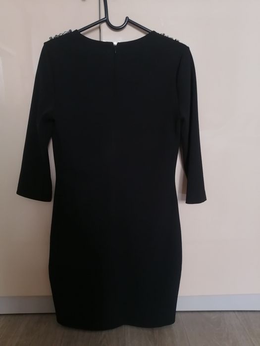 Женское платье футляр