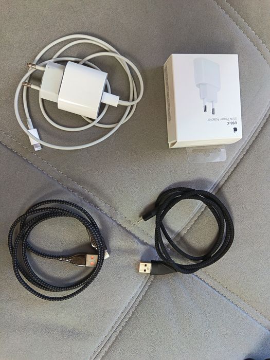 Продам телефон Айфон