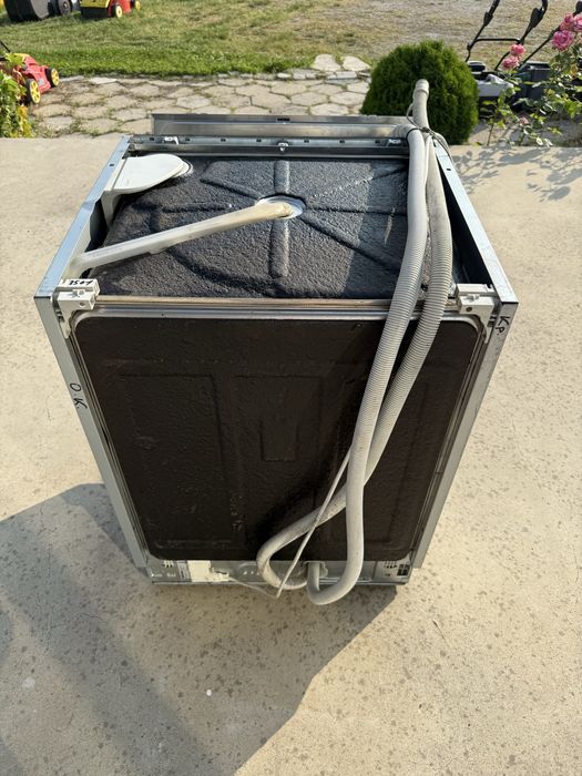 Съдомиялна за пълно вграждане Миеле