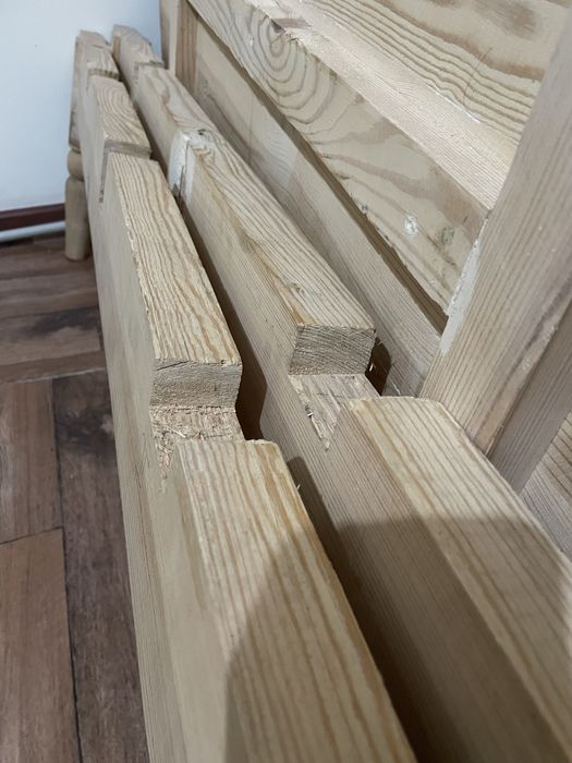 Стол деревянный