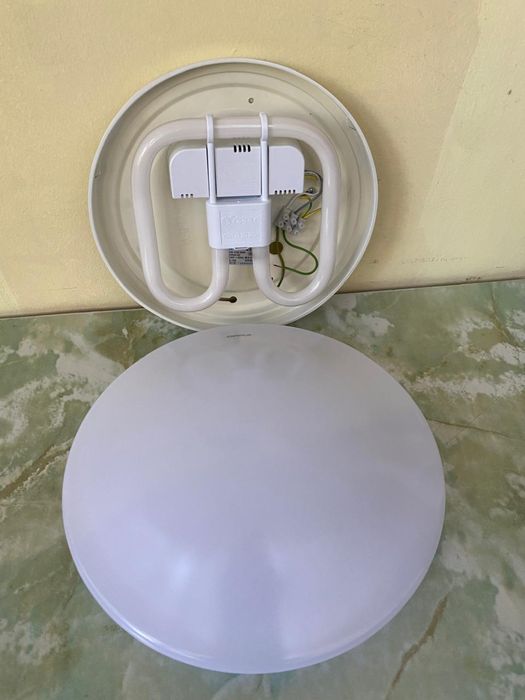 Потолочный плафон