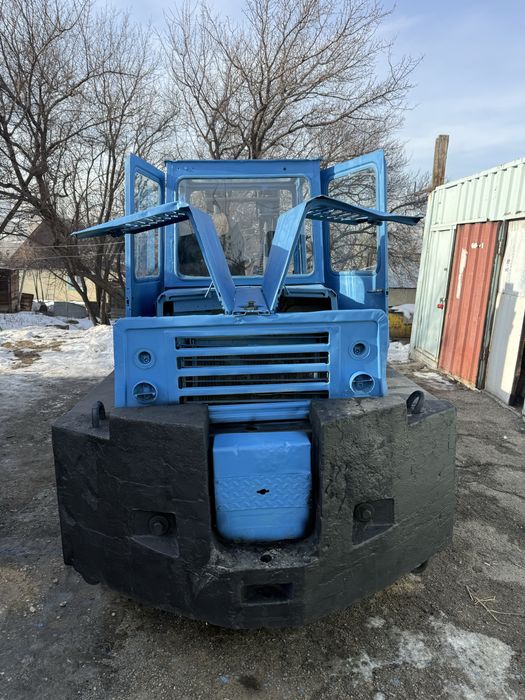 вилочный погрузчик