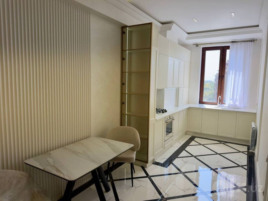Продается 1 ком квартира, ЖК Пойтахт Гавхари, ор-р: Басри Баба, 40м²