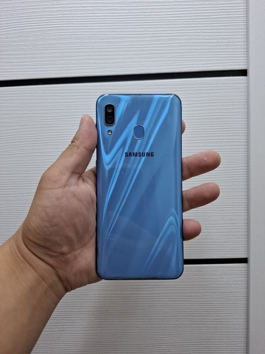 Samsung galaxy A30 (3/32гб)