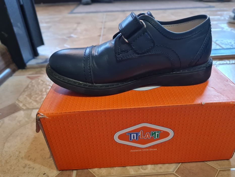 Детская обувь для мальчика .