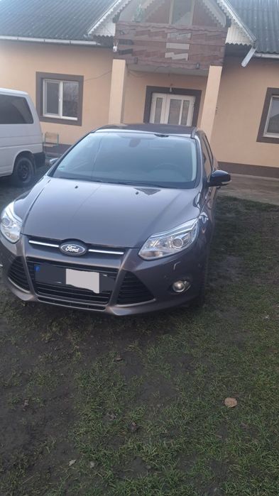 Vând Ford Focus  1.6