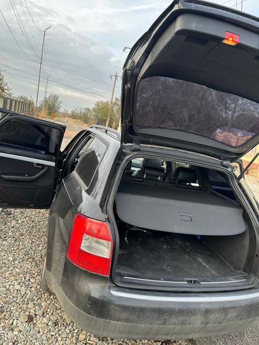 Dezmebrez audi a4b6 sau vand pentru dezmebrat