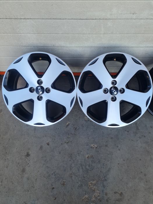 Оригинални джанти за КИАХЮНДАЙ KIA HYUNDAI R17 4x100 ET45 6.5J