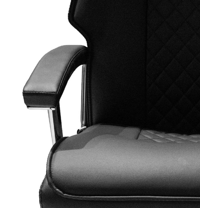 Кресло директорское руководителя RAY перечисление есть