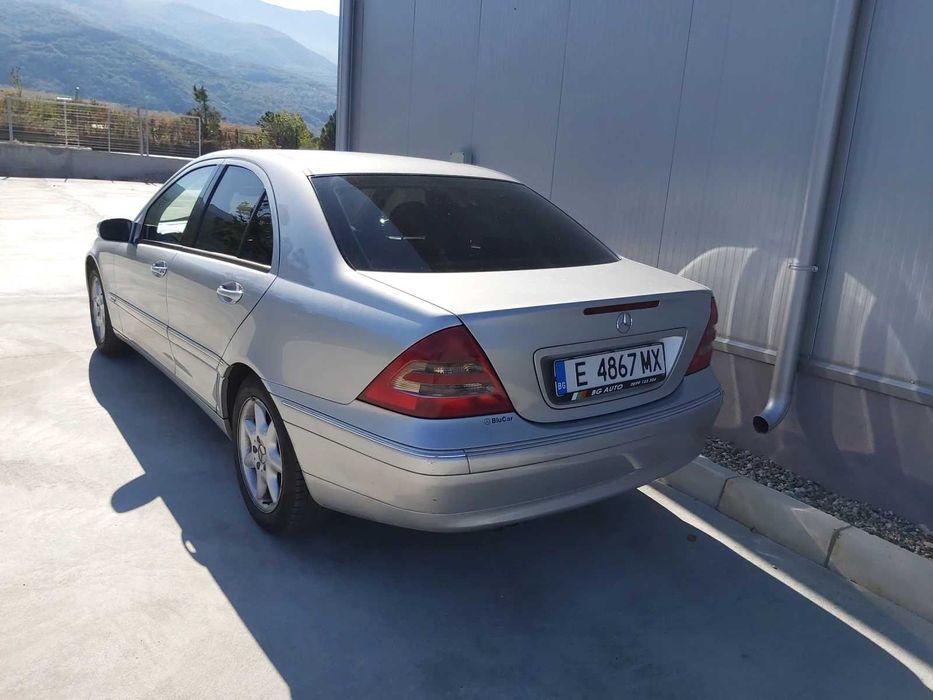 Mercedes-Benz C 220