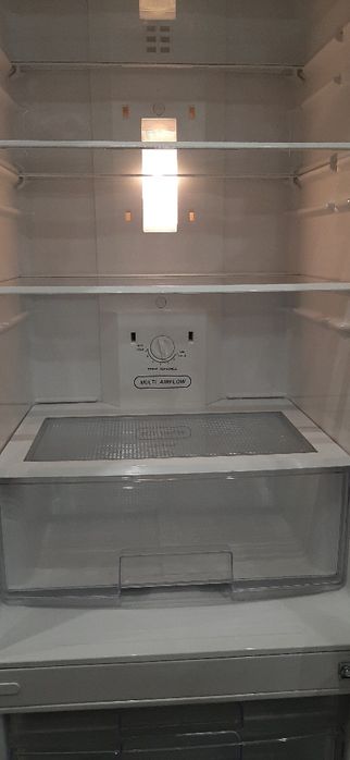 Продам холодильник LG