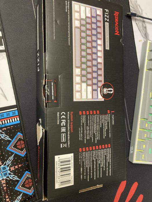 Продам клавиатуру