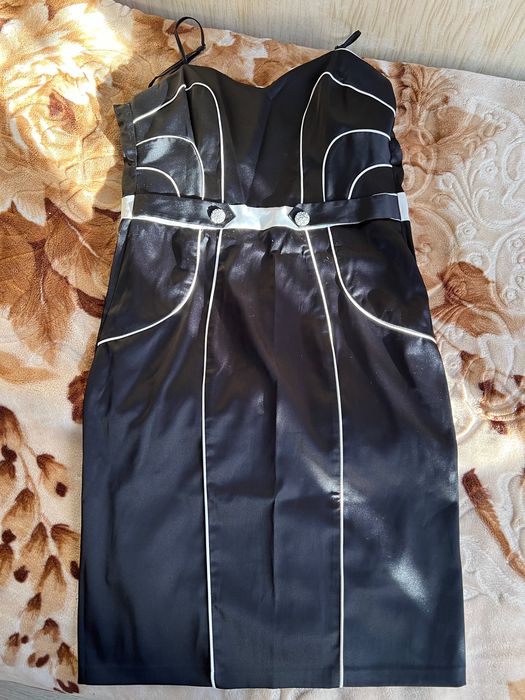 Продам женский платье