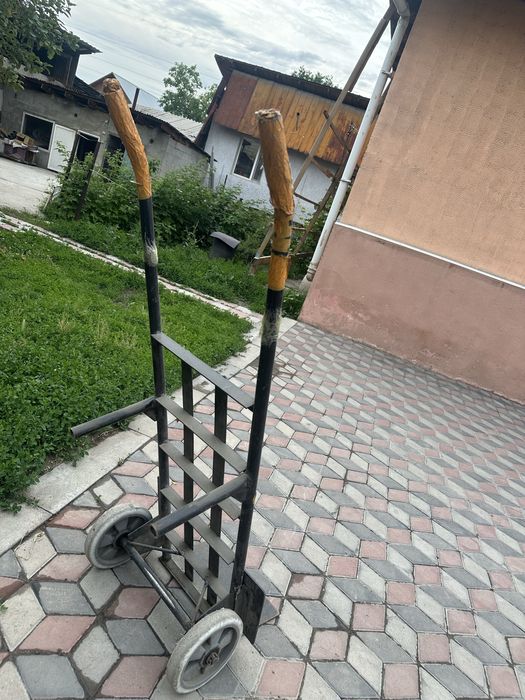 Продается б/у тележка
