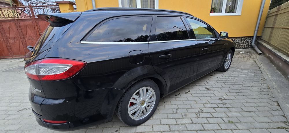 Vând Ford  MONDEO 2012