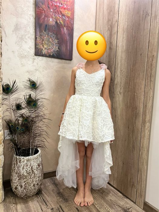 Дизайнерска шаферска рокля