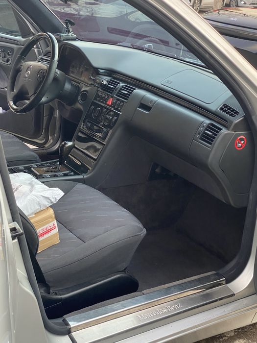 Mersedes Benz E 500 AMG 5 литрлик сотилади