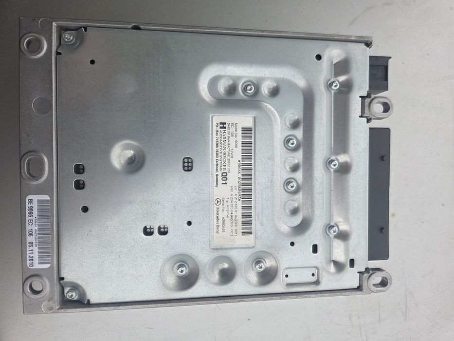 Amplificator sunet  Harman Kardon model 9066