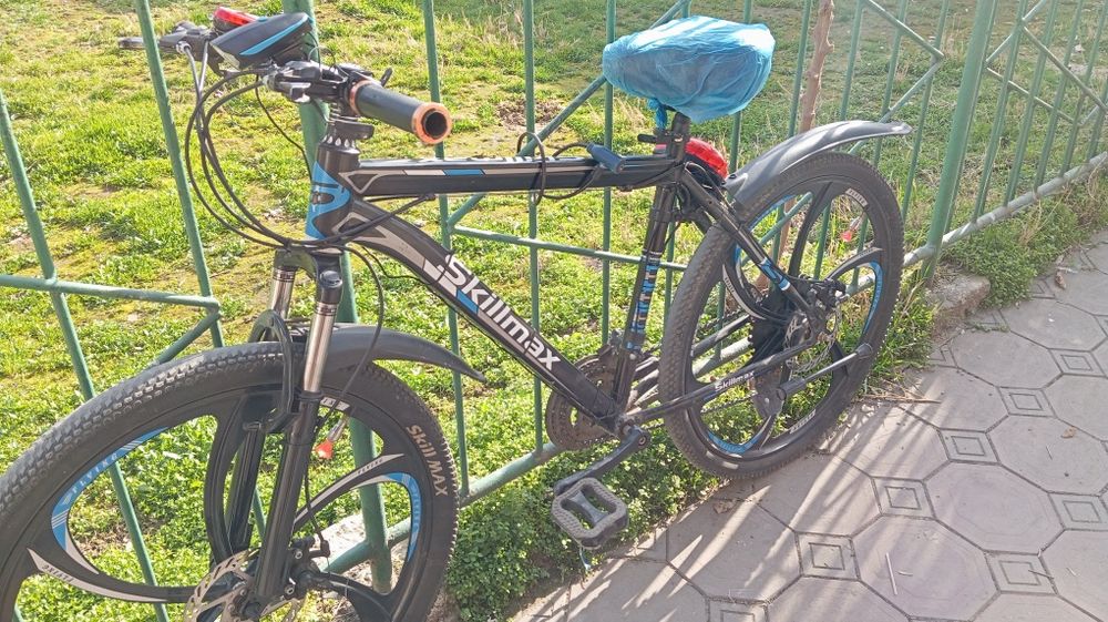 Велосипед сотилади жуда яхши ишлиди зур