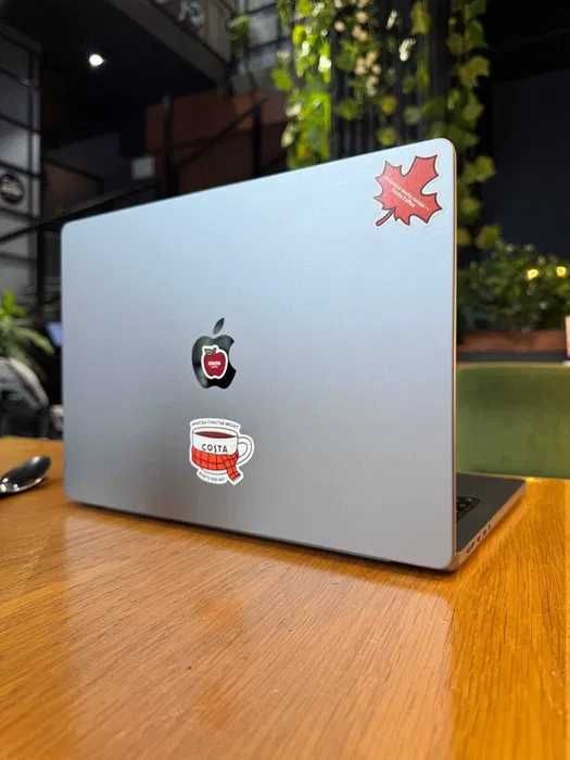 MacBook Pro 14, M1 Pro, 16ГБ, 512ГБ, торг уместен