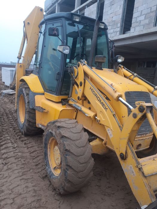 Услуги экскаватора 3в1. Эксковатор погрузчик.