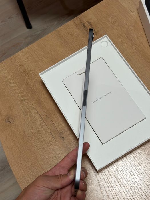 Apple iPad Air 10.9