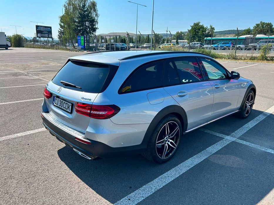 MERCEDES-BENZ E-Class 2021 — imagine 4