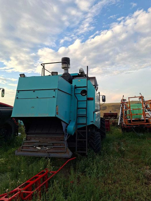 продам комбайн Есиль 740