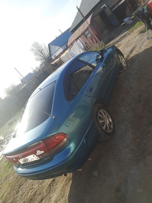 Продам Мазду Кронос автомат