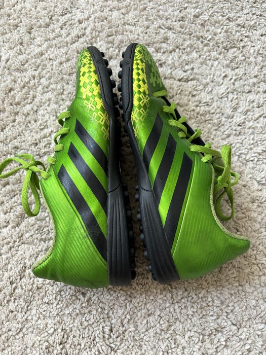 Бутонки Adidas