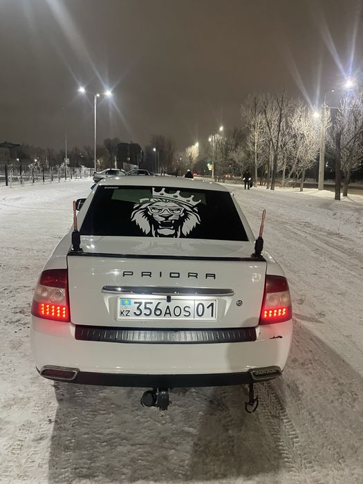 Продам приору 2012 год