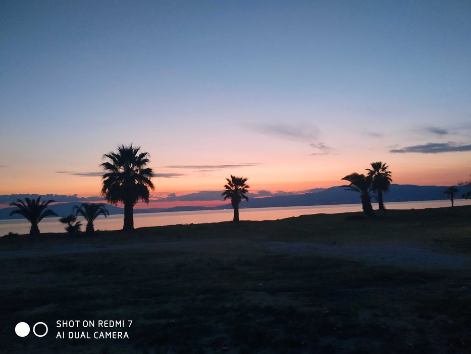 На море в Паралия Офринио