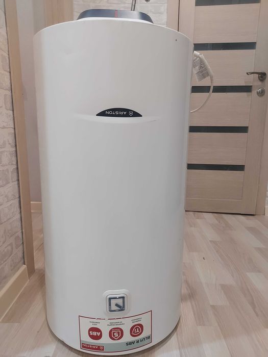 Титан Ariston 100 литров