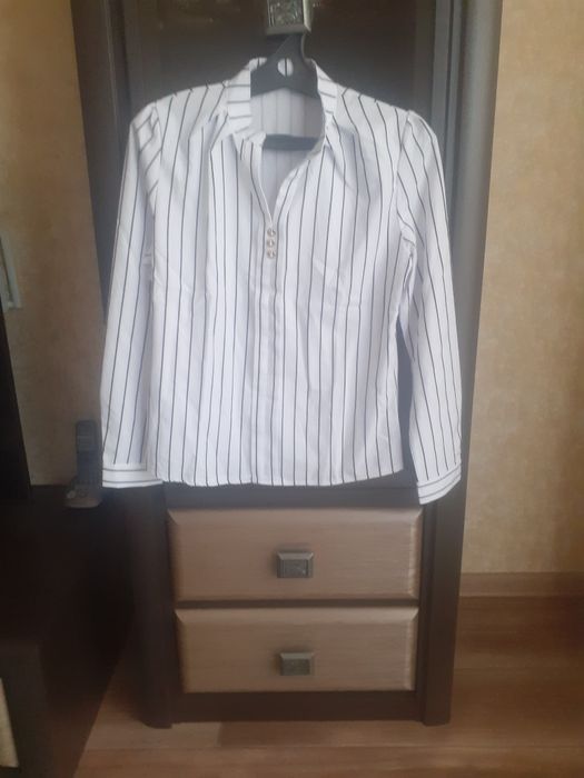 Продам новые  блузки