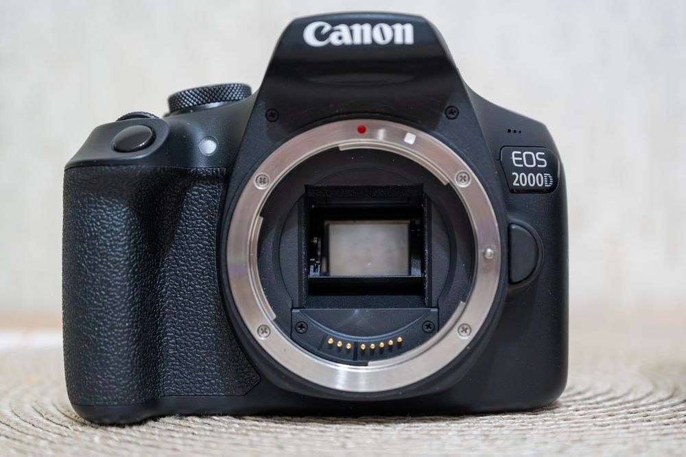 Canon 2000D + Обектив