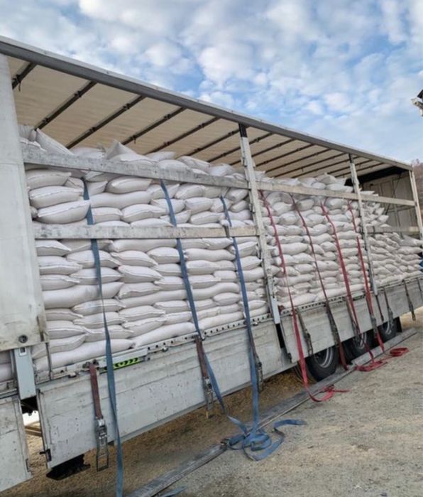 Faina neagra 35 kg/50 lei