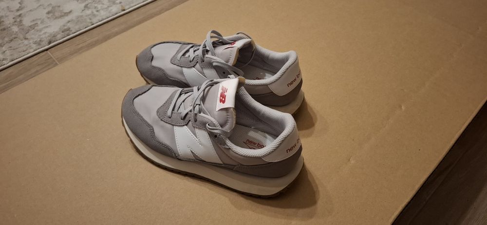 Pantofi sport, adidasi femei dama New Balance 237, stare f buna