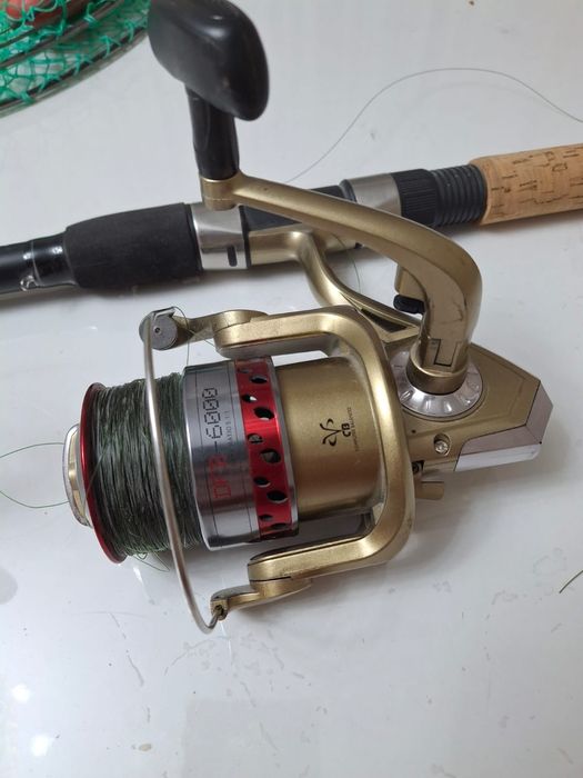 Продам удочку и катушки