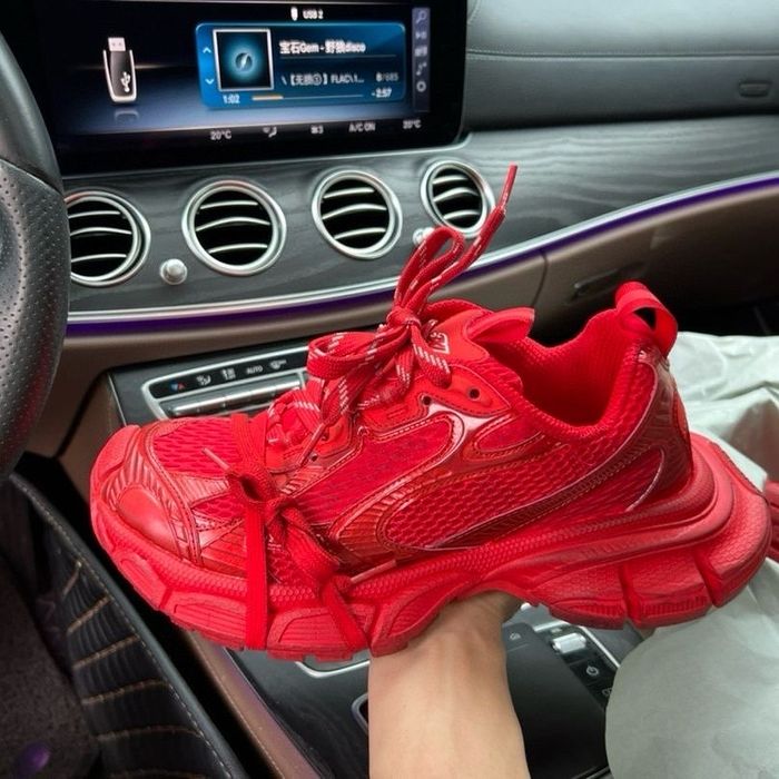 Кроссовки balenciaga 39 размер