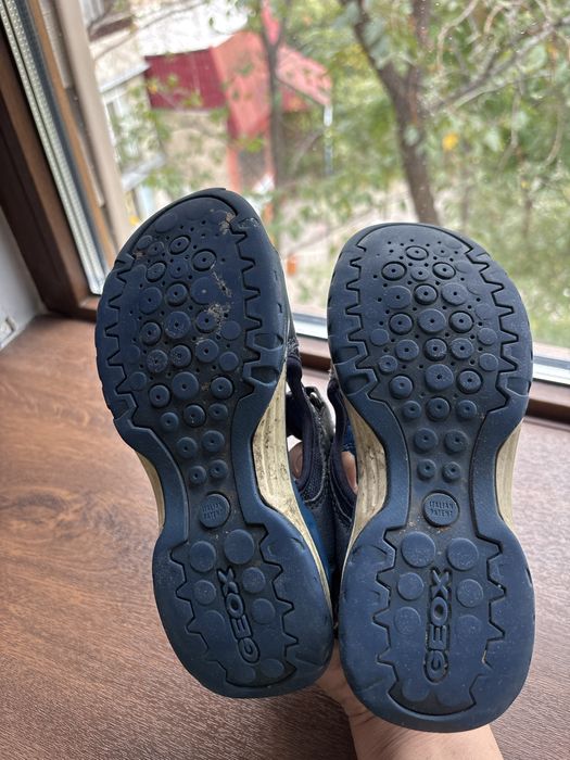 Продам сандали детские